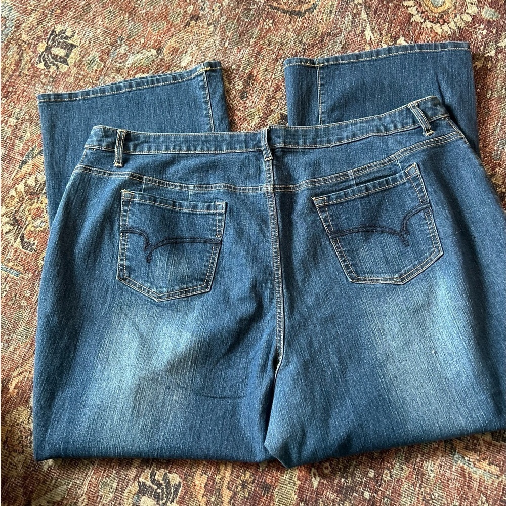 Fashion Bug Women’s Blue Jeans Wide Leg
Size 24W - Picture 3 of 5